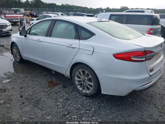2020 FORD FUSION 3FA6P0HD8LR160330 Photo 2