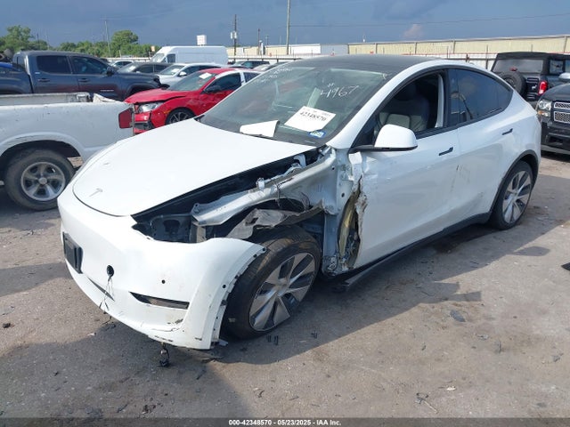 2021 TESLA MODEL Y 5YJYGDEE9MF114967 Photo 1