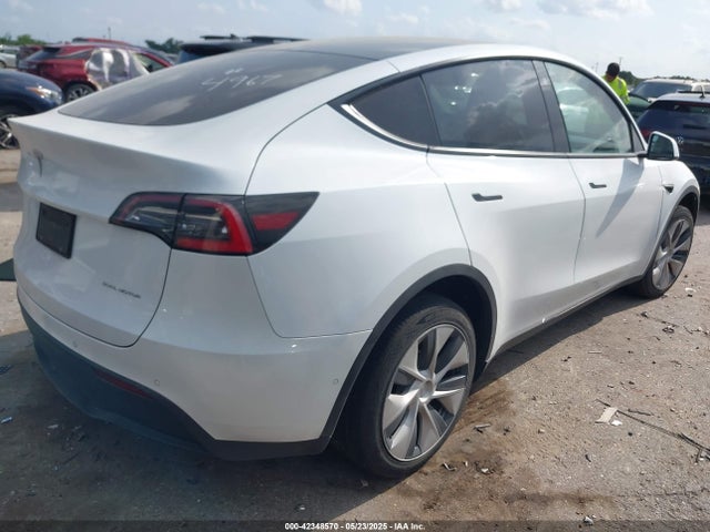 2021 TESLA MODEL Y 5YJYGDEE9MF114967 Photo 3