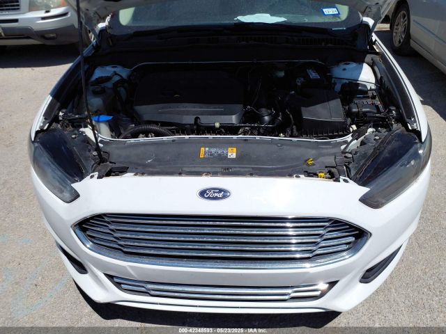 3FA6P0HD7FR100205 Ford FUSION SE