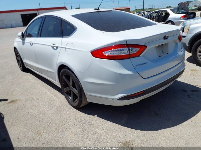 3FA6P0HD7FR100205 Ford FUSION SE