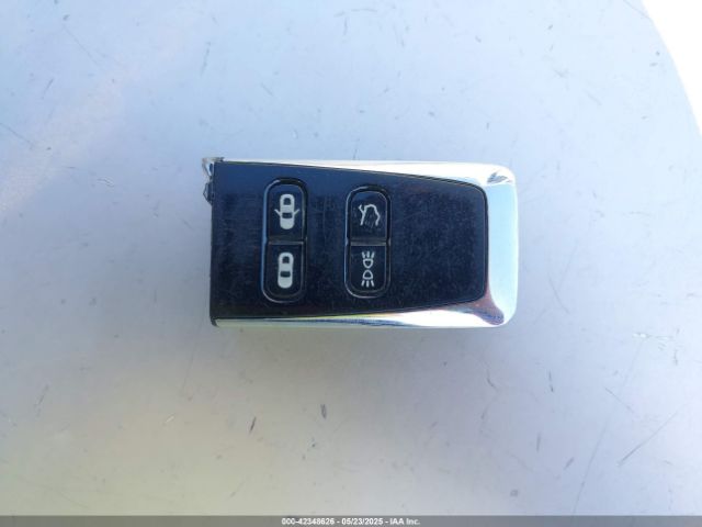 SCFFDAAM8EGA15189 Aston Martin am11