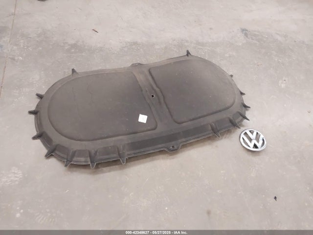 WVGBV7AX2GW589697 Volkswagen 2016