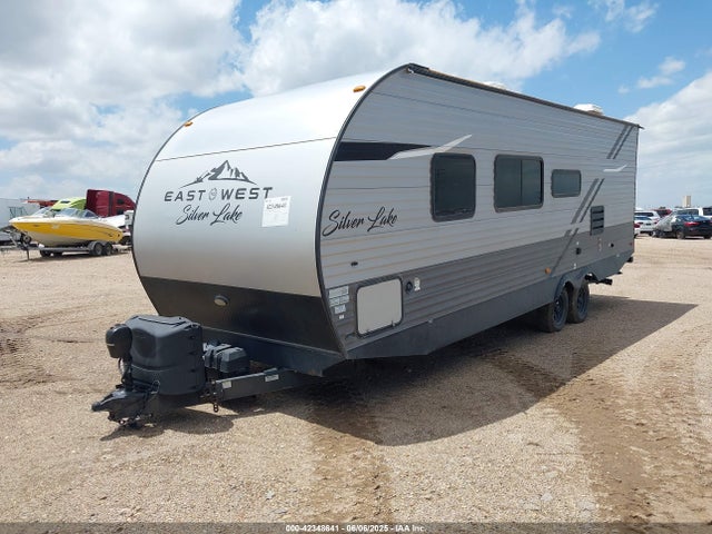 5ZT2SKSBXM9007115 Forest River Silver Lake Towable
