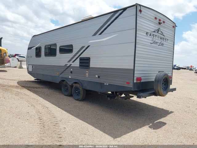 5ZT2SKSBXM9007115 Forest River Silver Lake Towable