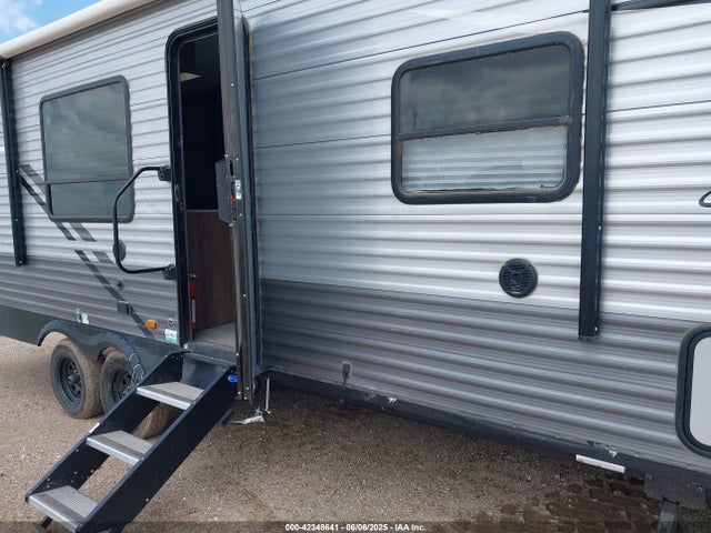 5ZT2SKSBXM9007115 Forest River Silver Lake Towable
