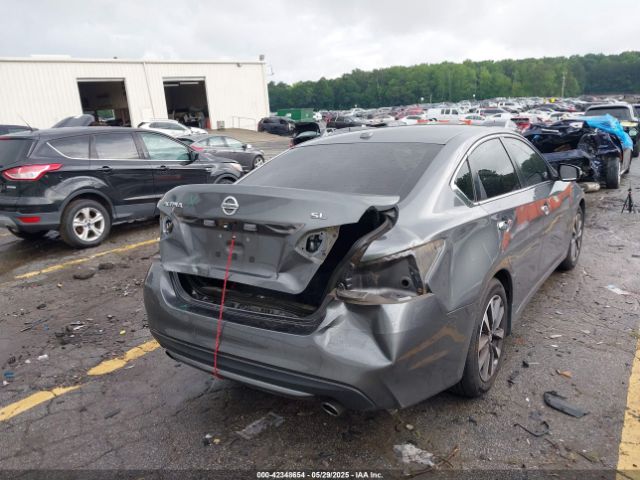 2017 NISSAN ALTIMA 1N4AL3AP7HC138062 Photo 3