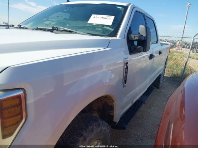 1FT7W2B60KEE58704 Ford F-250 Xlt