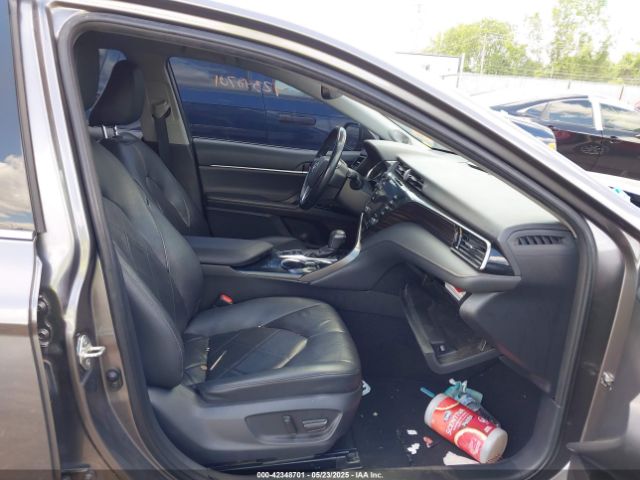 2019 TOYOTA CAMRY 4T1B11HKXKU261063 Photo 4