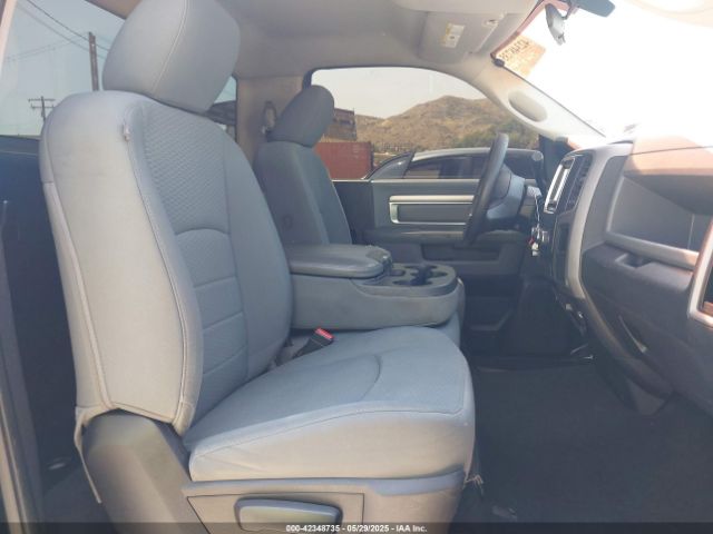 3C6JR6AT3EG119113 RAM 1500 Express