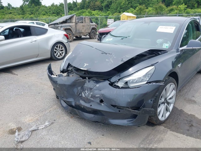 2018 TESLA MODEL 3 5YJ3E1EA8JF110092 Photo 5