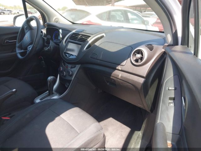 3GNCJPSB3GL196067 Chevrolet Trax Lt