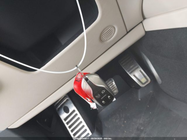 2019 MASERATI LEVANTE ZN661XUL5KX319844 Photo 10