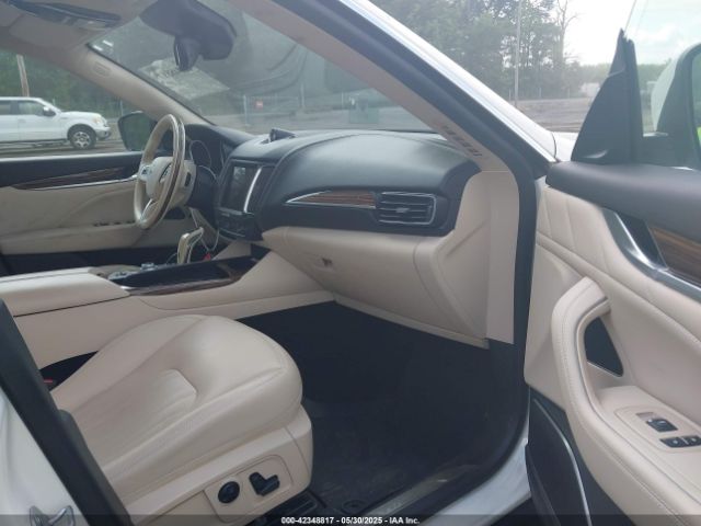 2019 MASERATI LEVANTE ZN661XUL5KX319844 Photo 4