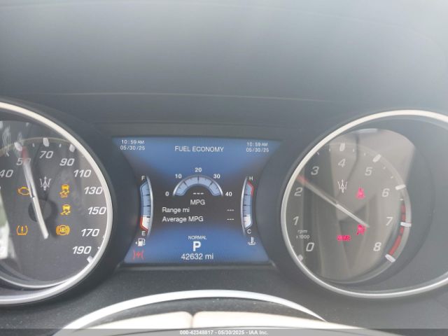 2019 MASERATI LEVANTE ZN661XUL5KX319844 Photo 6