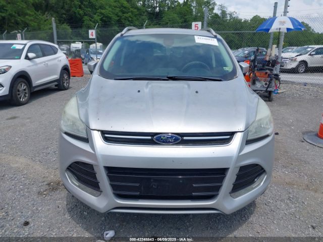 1FMCU9J93EUD26812 Ford Escape Titanium