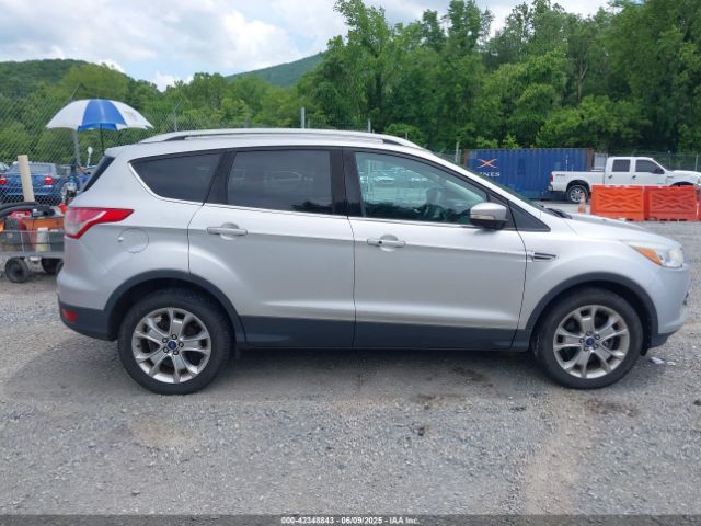 1FMCU9J93EUD26812 Ford Escape Titanium