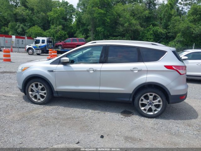 1FMCU9J93EUD26812 Ford Escape Titanium