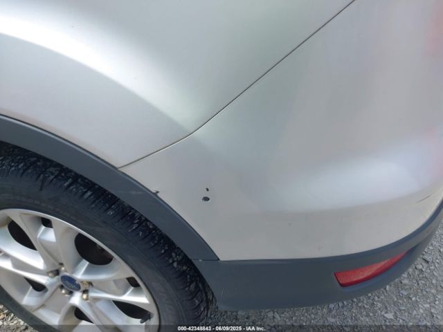 1FMCU9J93EUD26812 Ford Escape Titanium