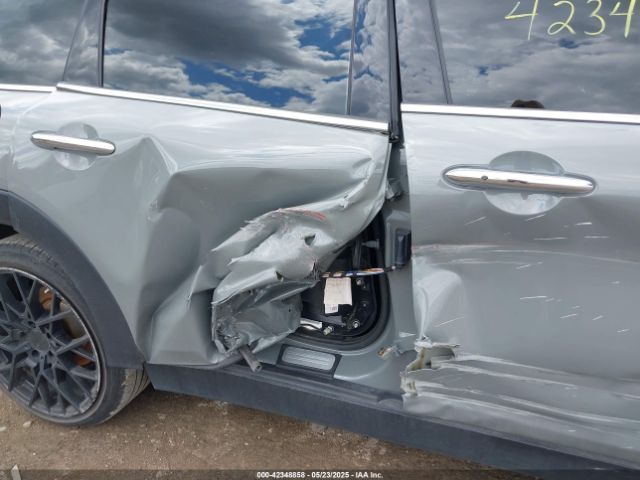 2018 MINI CLUBMAN WMWLU1C5XJ2F29055 Photo 5