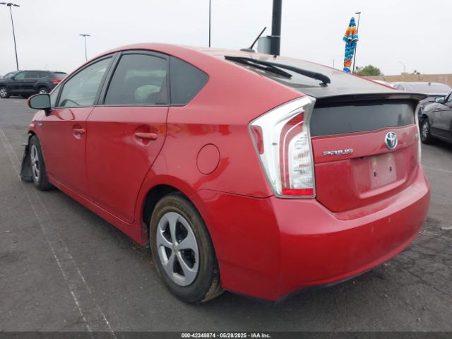 2013 TOYOTA PRIUS JTDKN3DU5D1647860 Photo 2