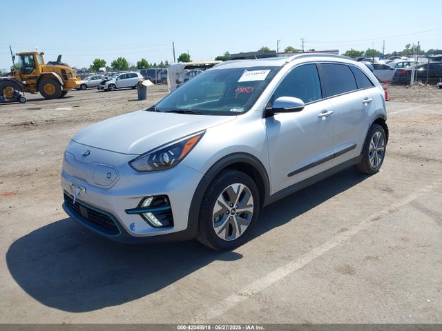 KNDCE3LG8L5048717 KIA Niro Ev Ex Premium