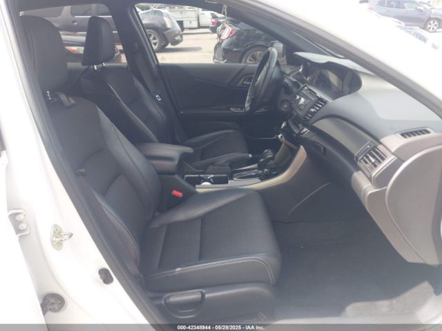 1HGCR2F56HA096256 Honda Accord Sport