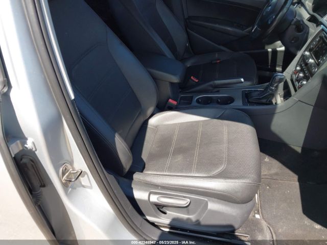 1VWBN7A3XEC001459 Volkswagen Passat 2.0l Tdi Se