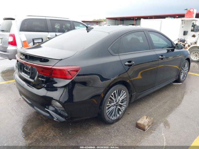 2023 KIA FORTE 3KPF54ADXPE640092 Photo 3