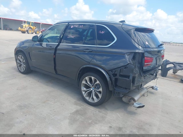 BMW 2018 2018 5UXKR2C59J0Z22560 Image 3