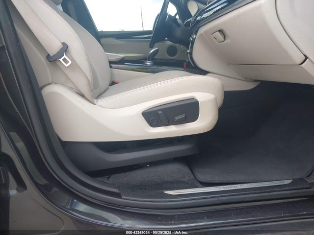 BMW 2018 2018 5UXKR2C59J0Z22560 Image 5