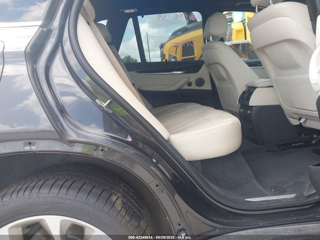 BMW 2018 2018 5UXKR2C59J0Z22560 Image 8