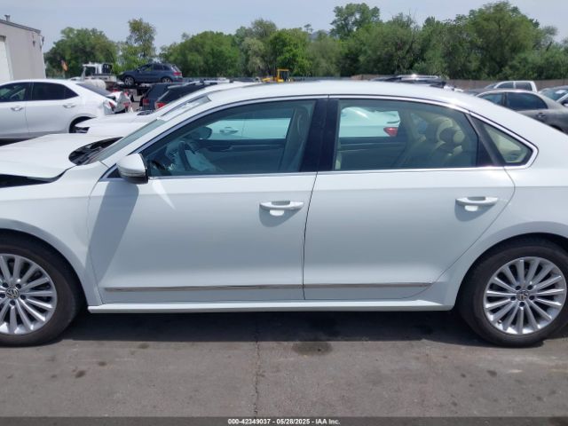 1VWBT7A36HC068828 Volkswagen Passat 1.8t Se