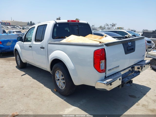 1N6AD0ER0EN725587 Nissan 2014