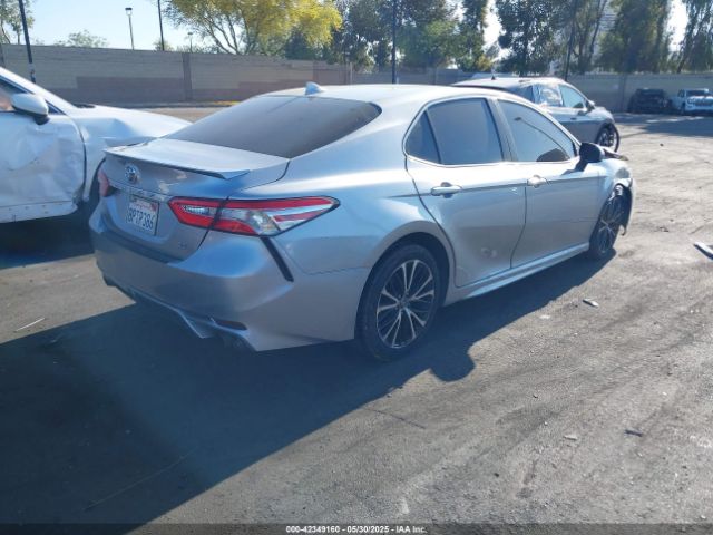 2020 TOYOTA CAMRY 4T1G11AKXLU905341 Photo 3