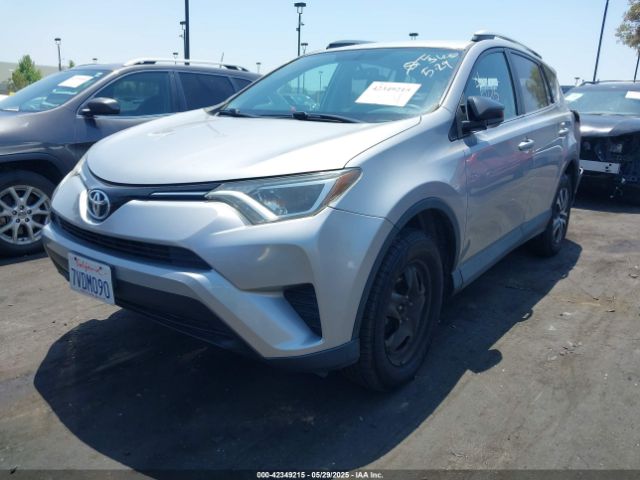 2T3ZFREV7GW312028 Toyota RAV4 LE