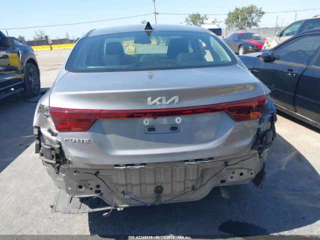 3KPF24AD0RE727074 KIA mpi nu