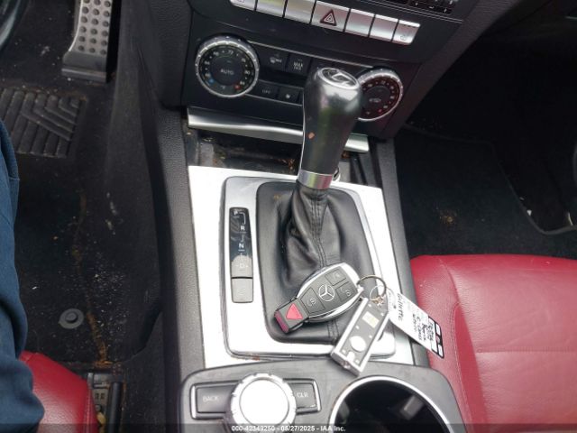 WDDGJ4HB8EG289464 Mercedes-Benz C 250