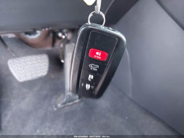 2T3W1RFV4NW192685 Toyota a25a-fks