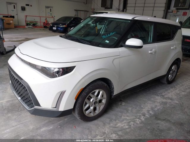 KNDJ23AU1R7237456 KIA SOUL LX