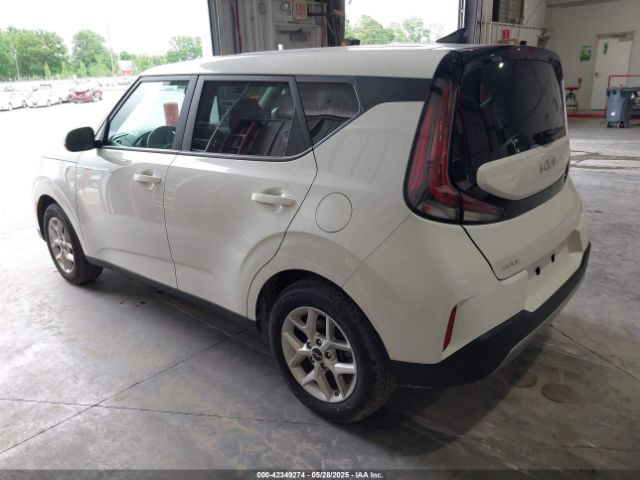 KNDJ23AU1R7237456 KIA SOUL LX