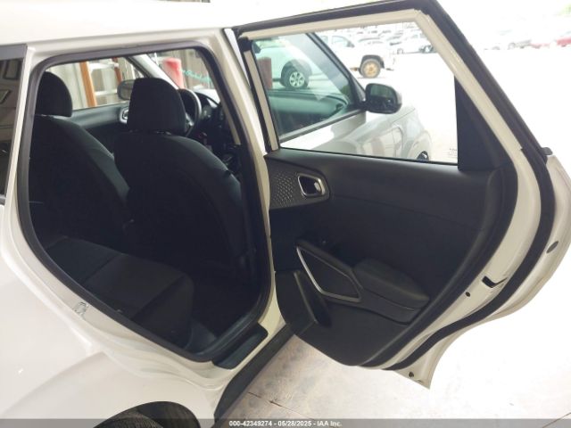KNDJ23AU1R7237456 KIA SOUL LX