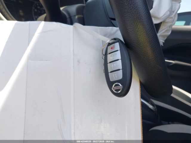 3N1CN8EV8ML880233 Nissan Versa Sv Xtronic Cvt