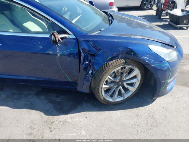 2018 TESLA MODEL 3 5YJ3E1EB2JF112106 Photo 5