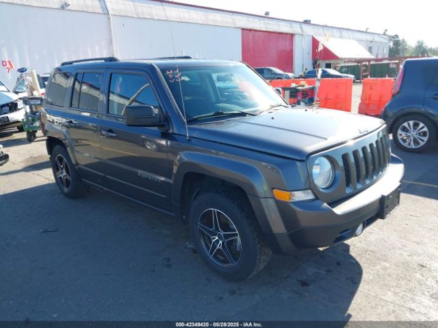 1C4NJPBB8FD115571 auction archive image
