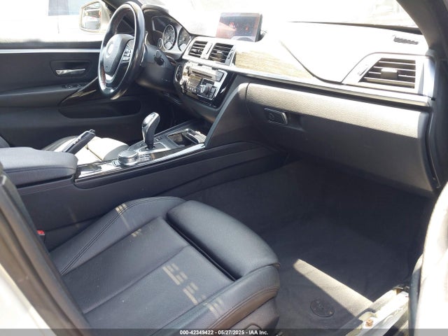 BMW 2019 2019 WBA4J1C54KBM14107 Image 5