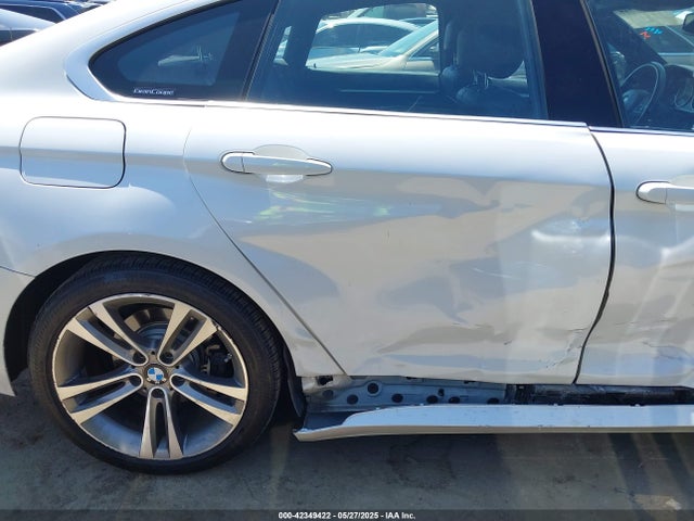 BMW 2019 2019 WBA4J1C54KBM14107 Image 6