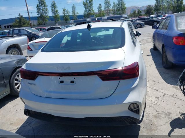 3KPF24AD2RE798485 KIA Forte Lxs