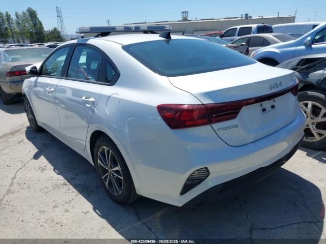 3KPF24AD2RE798485 KIA Forte Lxs