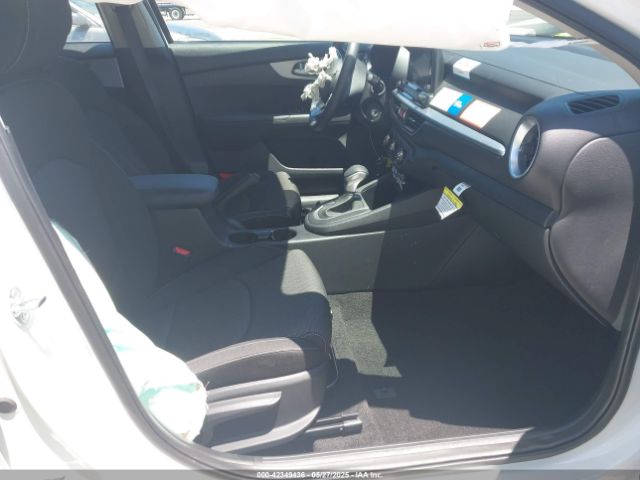 3KPF24AD2RE798485 KIA Forte Lxs